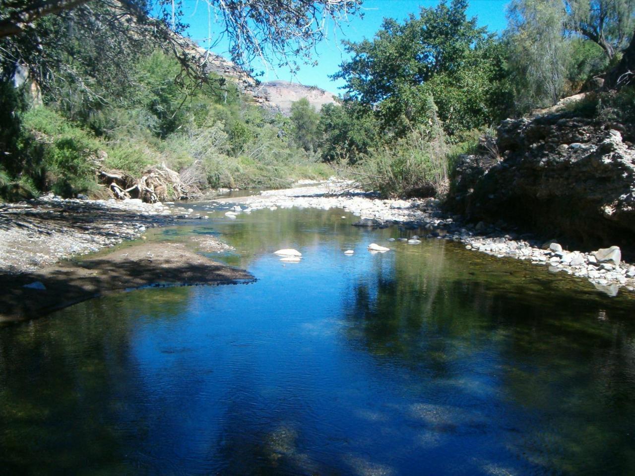 Вилла Tsauchab River Camp Сесрием Экстерьер фото